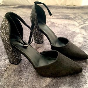 SHEIN SPARKLE PUMPS— NWT—SZ 10 WOMEN—
